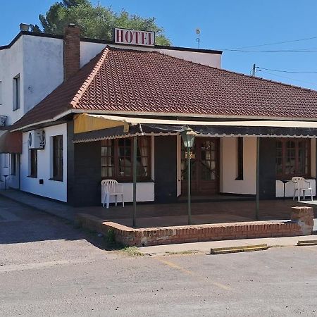 Hotel Y Restaurant Don Quijote Macachín Kültér fotó